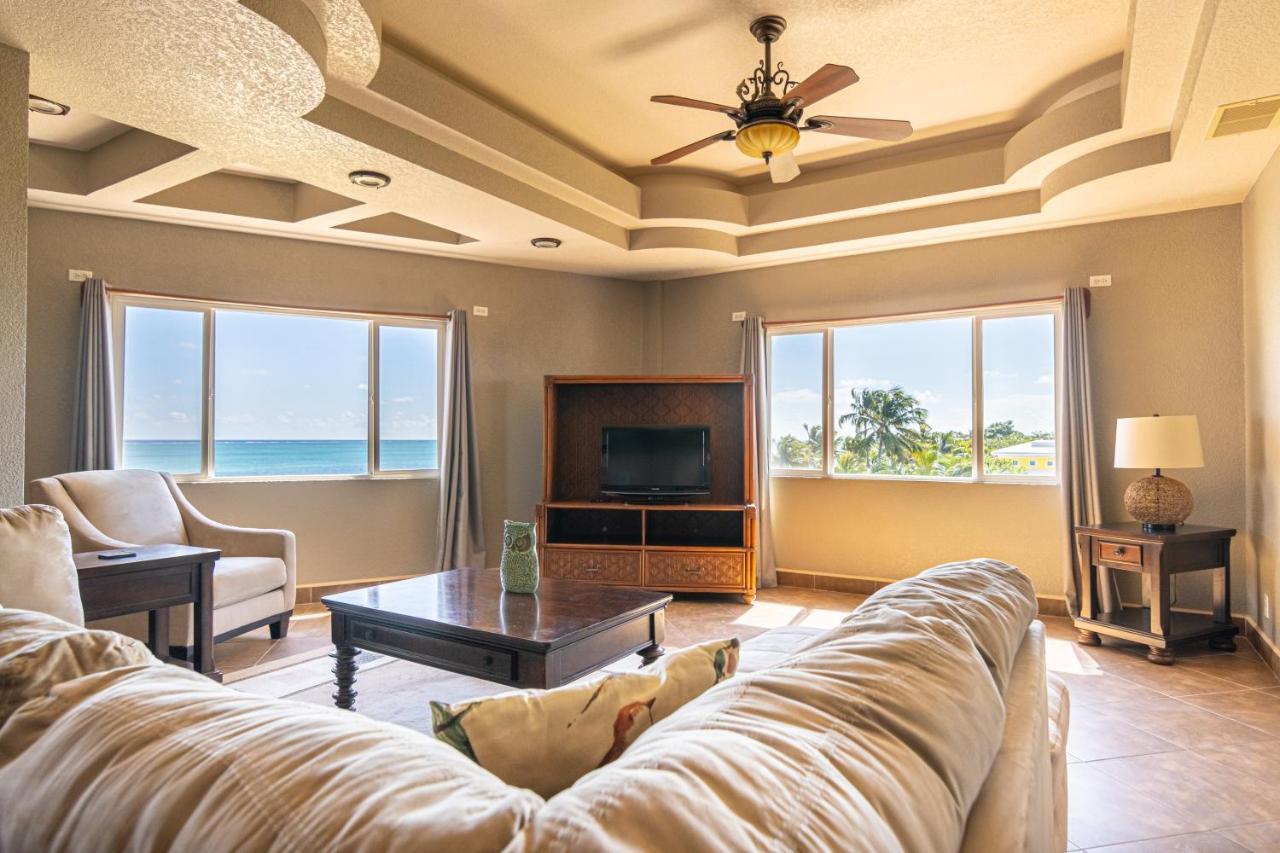 Lighthouse Beach Villas San Pedro  Exterior photo
