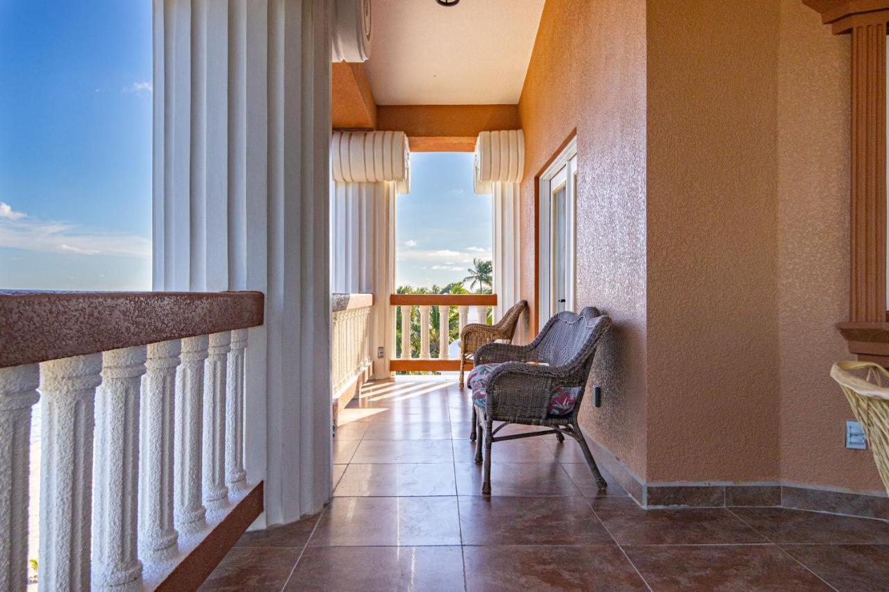Lighthouse Beach Villas San Pedro  Exterior photo
