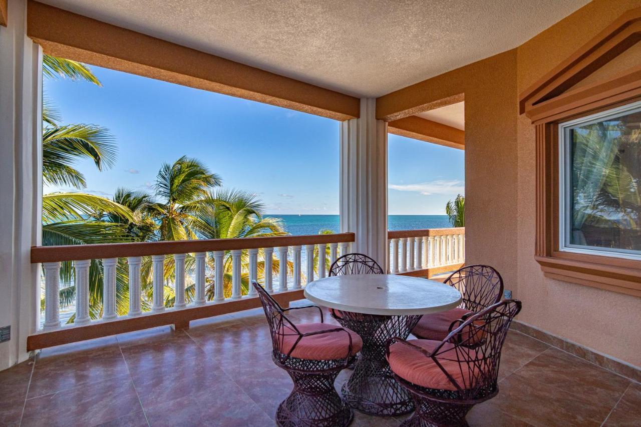 Lighthouse Beach Villas San Pedro  Exterior photo