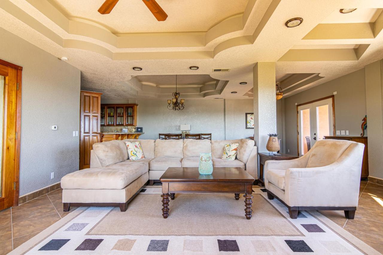 Lighthouse Beach Villas San Pedro  Exterior photo
