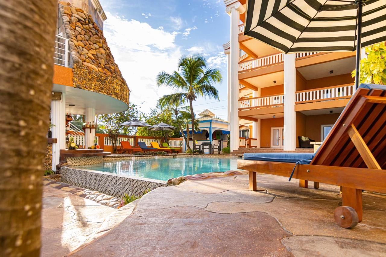 Lighthouse Beach Villas San Pedro  Exterior photo